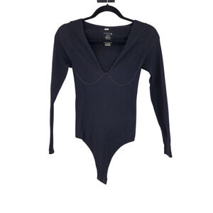 Free People Meg Seamless V-Neck Long-Sleeve Bodysuit in Black Size Medium/Large